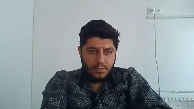 erkekkkadam online show from December 24, 1:17 pm