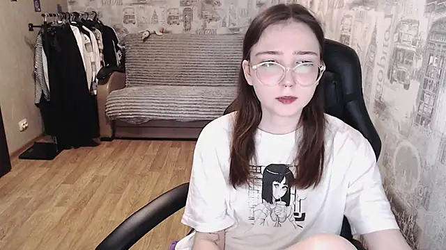 Snapshot of AmeliaKamishiro chatting on March 20, 1:48 pm AmeliaKamishiro online show from March 20, 1:48 pm