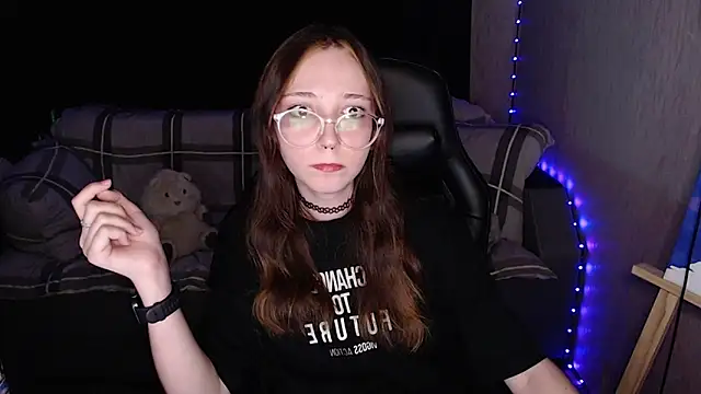 Snapshot of AmeliaKamishiro chatting on October 13, 9:59 pm AmeliaKamishiro online show from October 13, 9:59 pm