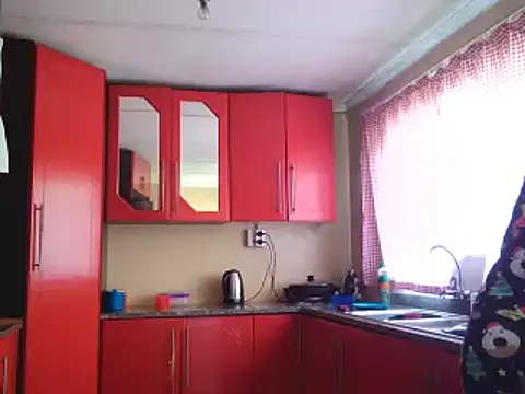 Snapshot of Malaika_Nkosi chatting on January 2, 10:05 am Malaika Nkosi online show from January 2, 10:05 am