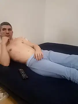 ElenaCrossdresser online show from December 14, 8:29 pm