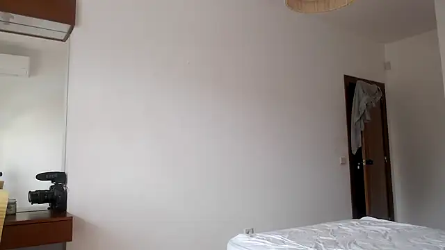 SexyandMarried1 online show from December 4, 10:46 am