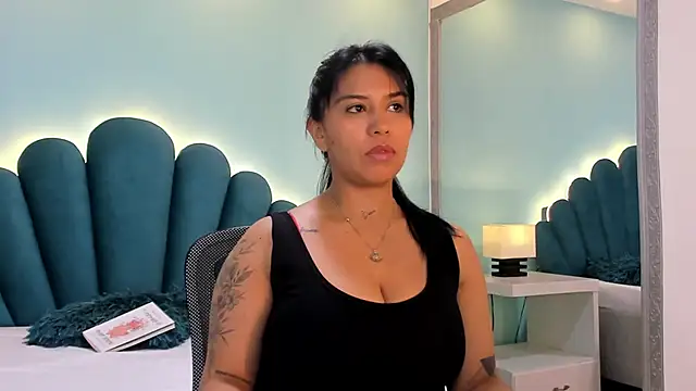 sharlott18 online show from October 20, 12:49 pm