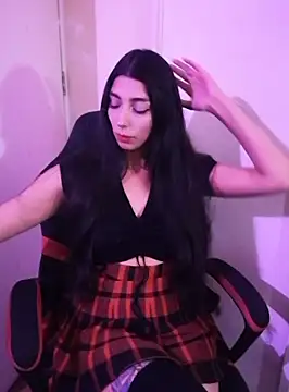 Snapshot of Felicia_smok3 chatting on December 10, 2:16 am Felicia smok3 online show from December 10, 2:16 am