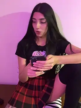 Snapshot of Felicia_smok3 chatting on January 28, 1:29 am Felicia smok3 online show from January 28, 1:29 am