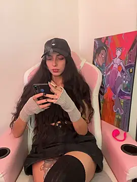 Snapshot of Felicia_smok3 chatting on August 6, 3:36 pm Felicia smok3 online show from August 6, 3:36 pm