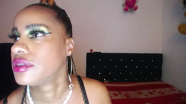 Snapshot of pamela_guzmaan chatting on February 19, 11:12 pm pamela guzmaan online show from February 19, 11:12 pm