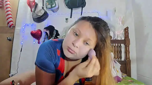 SofiaOlivares online show from March 10, 6:12 pm