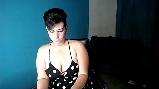 Snapshot of Sunny_rayz_ chatting on July 2, 10:32 am Sunny rayz online show from July 2, 10:32 am