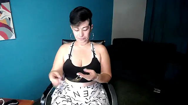 Snapshot of Sunny_rayz_ chatting on July 7, 10:30 am Sunny rayz online show from July 7, 10:30 am