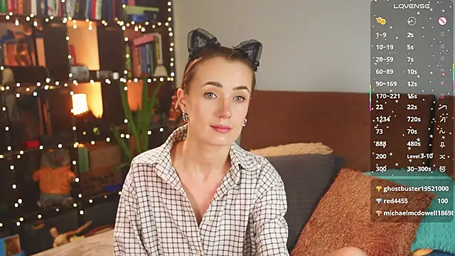 bananya kitty online show from December 4, 2:10 am