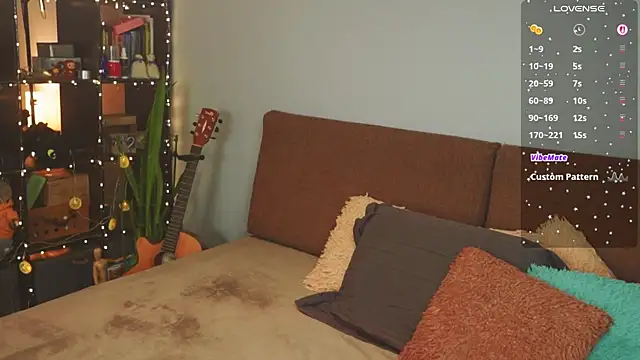 bananya kitty online show from April 6, 7:53 am