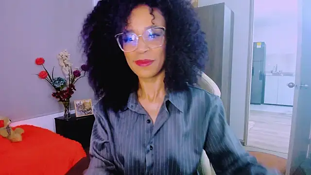 Snapshot of ScarlettMalbec chatting on April 29, 9:10 pm ScarlettMalbec online show from April 29, 9:10 pm