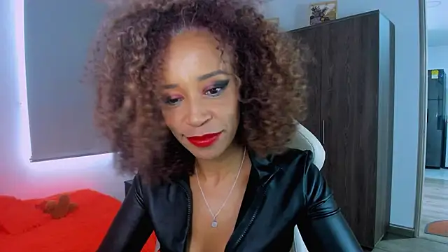 Snapshot of ScarlettMalbec chatting on June 22, 9:12 pm ScarlettMalbec online show from June 22, 9:12 pm
