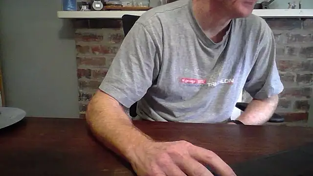 Snapshot of jiggy77777 chatting on December 9, 12:34 am jiggy77777 online show from December 9, 12:34 am