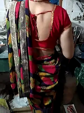 COUPLLE VILLAGE online show from February 9, 8:07 am