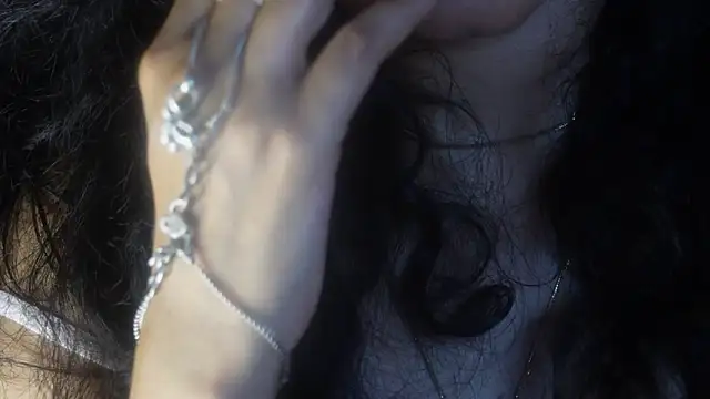 -AyeshaSinghania- online show from March 13, 7:20 pm