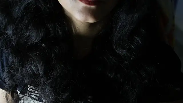 Snapshot of -AyeshaSinghania- chatting on May 1, 6:34 pm -AyeshaSinghania- online show from May 1, 6:34 pm