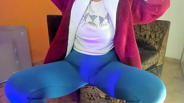daleska ayala 1 online show from December 18, 10:57 pm