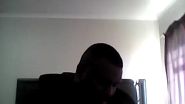 Snapshot of Yardie_bone chatting on July 17, 7:15 am Yardie bone online show from July 17, 7:15 am