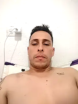 Snapshot of andresardila chatting on December 7, 8:27 pm andresardila online show from December 7, 8:27 pm