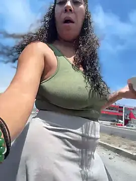 Snapshot of Bigbuttbrooklynn chatting on June 15, 6:54 pm Bigbuttbrooklynn online show from June 15, 6:54 pm
