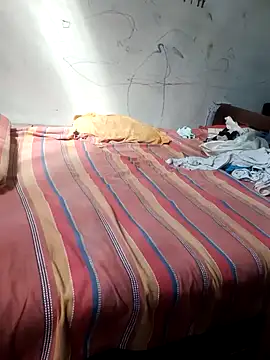 Snapshot of MoveableVerse chatting on February 19, 3:46 am MoveableVerse online show from February 19, 3:46 am