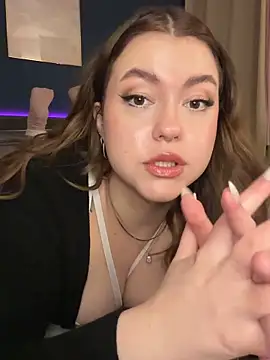 Snapshot of VictoriaLaFleur chatting on February 21, 8:21 pm VictoriaLaFleur online show from February 21, 8:21 pm