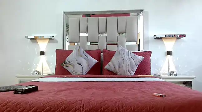 Snapshot of hellen_martin chatting on February 28, 8:28 pm hellen martin online show from February 28, 8:28 pm