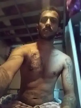 Snapshot of Antonio_shower_time chatting on May 25, 10:49 pm Antonio shower time online show from May 25, 10:49 pm