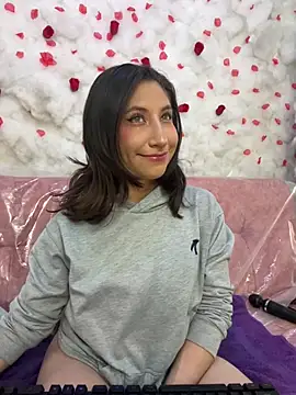 SkarletJhonson  online show from February 18, 4:52 am