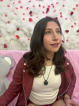 Snapshot of SkarletJhonson_ chatting on June 13, 10:29 pm SkarletJhonson online show from June 13, 10:29 pm