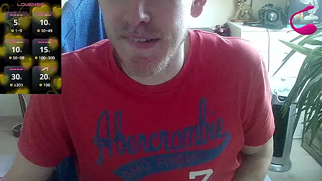 Snapshot of Love_Bert chatting on March 12, 8:31 am Love Bert online show from March 12, 8:31 am