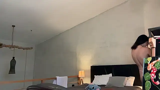 Snapshot of _liatris_ chatting on February 27, 9:43 am liatris online show from February 27, 9:43 am