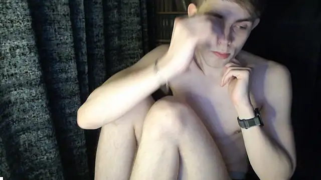 Student Oliver online show from February 22, 8:18 pm