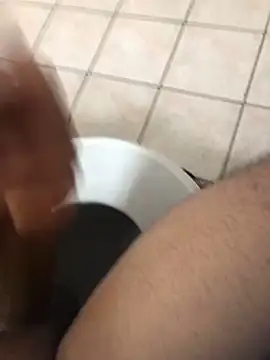 Snapshot of Lun4chuut chatting on December 24, 6:22 am Lun4chuut online show from December 24, 6:22 am