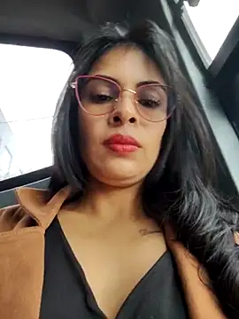 Astrid-- online show from December 4, 3:10 pm