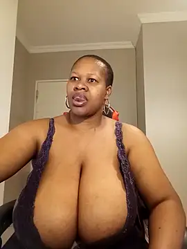 bustylisa1983 online show from September 11, 5:29 am