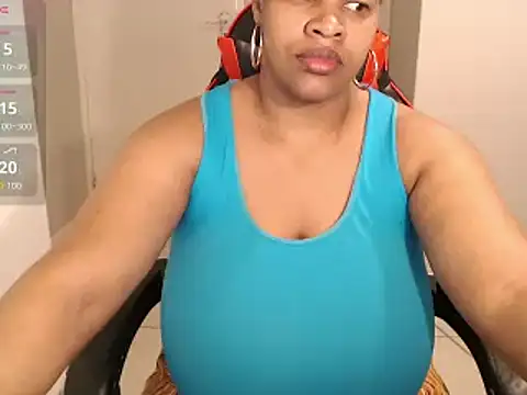 bustylisa1983 online show from September 22, 5:20 am