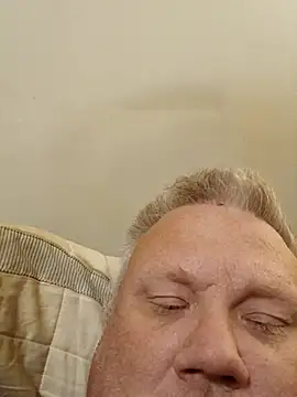 Snapshot of Jbirdb48 chatting on November 10, 11:09 am Jbirdb48 online show from November 10, 11:09 am