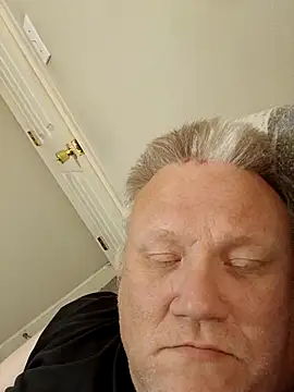 Snapshot of Jbirdb48 chatting on November 18, 4:28 am Jbirdb48 online show from November 18, 4:28 am