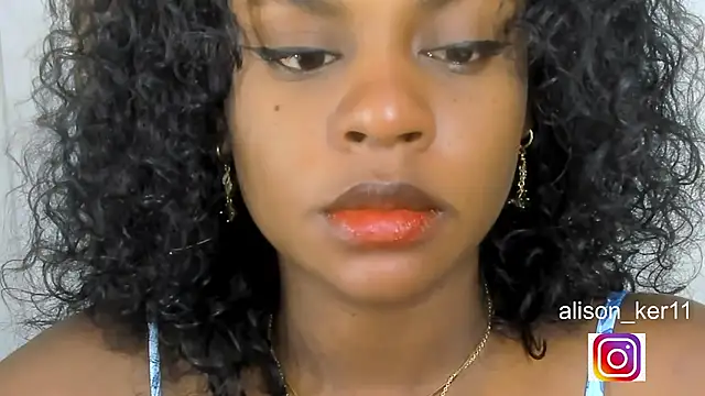 Snapshot of alison-ker3 chatting on May 22, 3:57 am alison-ker3 online show from May 22, 3:57 am
