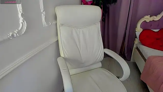 Snapshot of Lily_Marlin chatting on May 29, 1:36 am Lily Marlin online show from May 29, 1:36 am