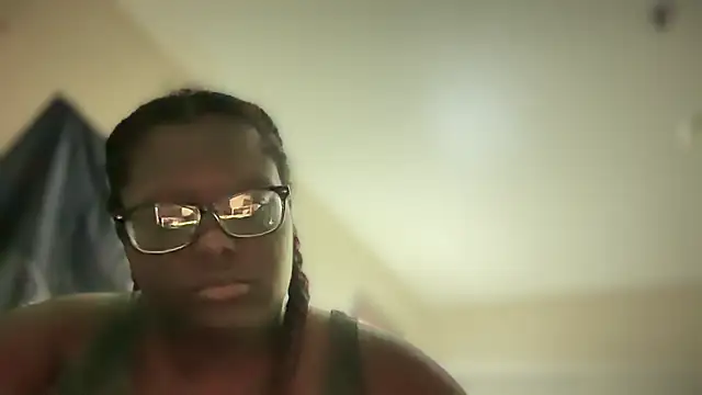 Snapshot of Yagurl__west chatting on January 24, 7:30 am Yagurl west online show from January 24, 7:30 am