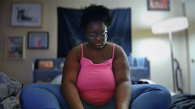 Snapshot of Yagurl__west chatting on March 9, 2:29 am Yagurl west online show from March 9, 2:29 am