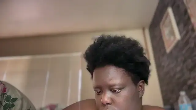 Snapshot of Yagurl__west chatting on September 27, 9:53 pm Yagurl west online show from September 27, 9:53 pm