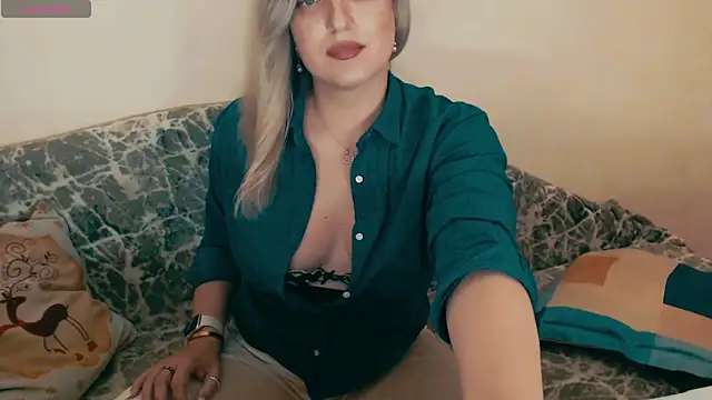 ElysonLang online show from July 31, 7:35 pm