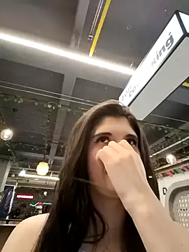 Snapshot of ambar-adaams chatting on December 19, 9:06 pm ambar-adaams online show from December 19, 9:06 pm