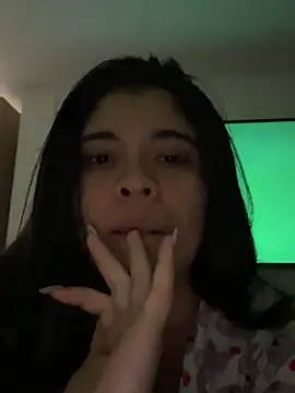 ambar-adaams online show from April 30, 4:19 am