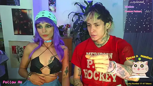 badeyes crazygoat online show from November 3, 9:48 pm